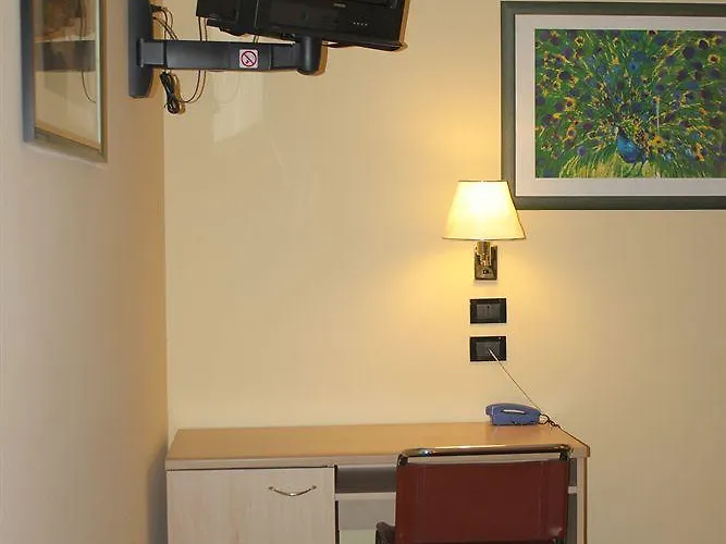 Hotel Ginosi Arizona Milano