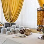 Hotel Ginosi Arizona