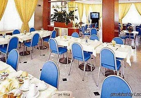 Ginosi Arizona Hotel Milaan